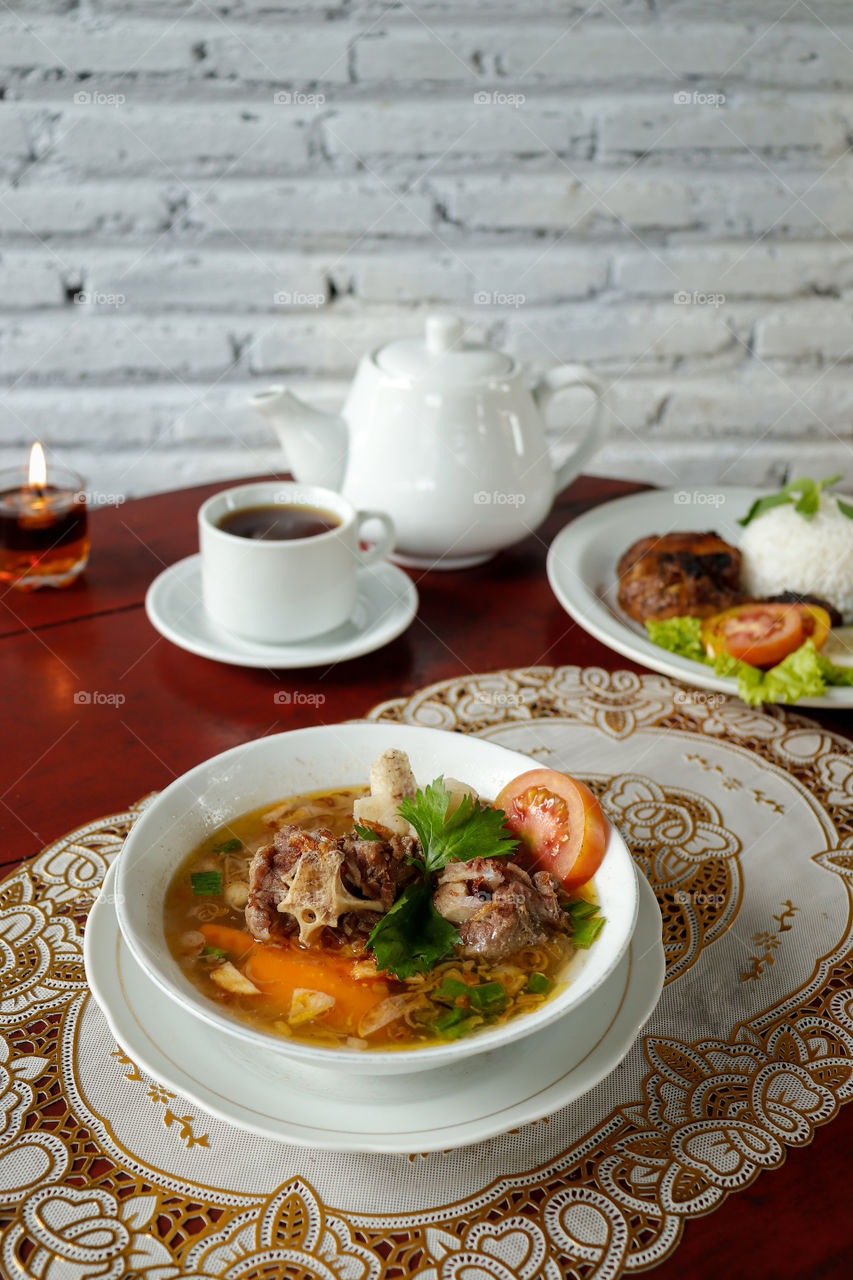 indonesian lunch set, sop buntut