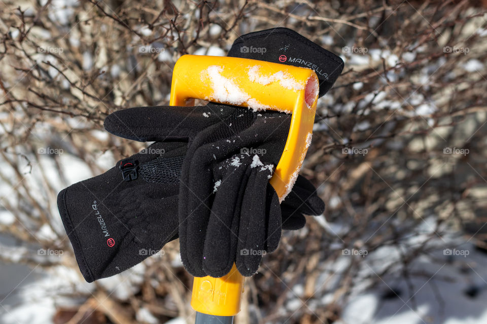 Manzella gloves for the Snow
