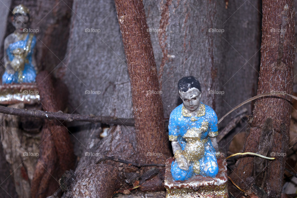 statue as representing Buddhism, even is small size but has a big spirit level.