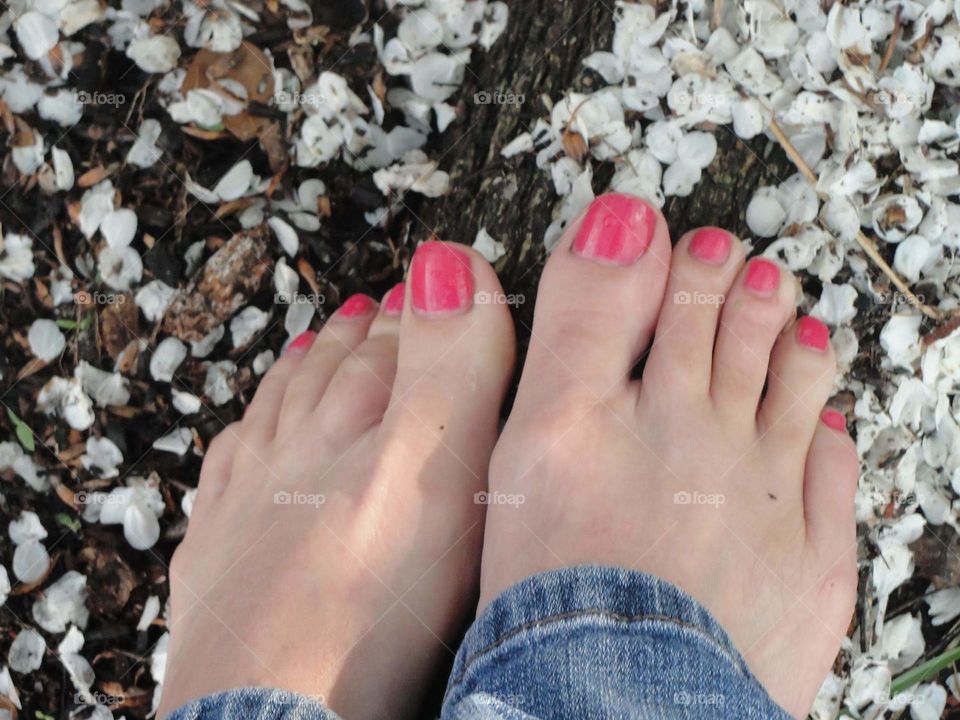 pink pink toes