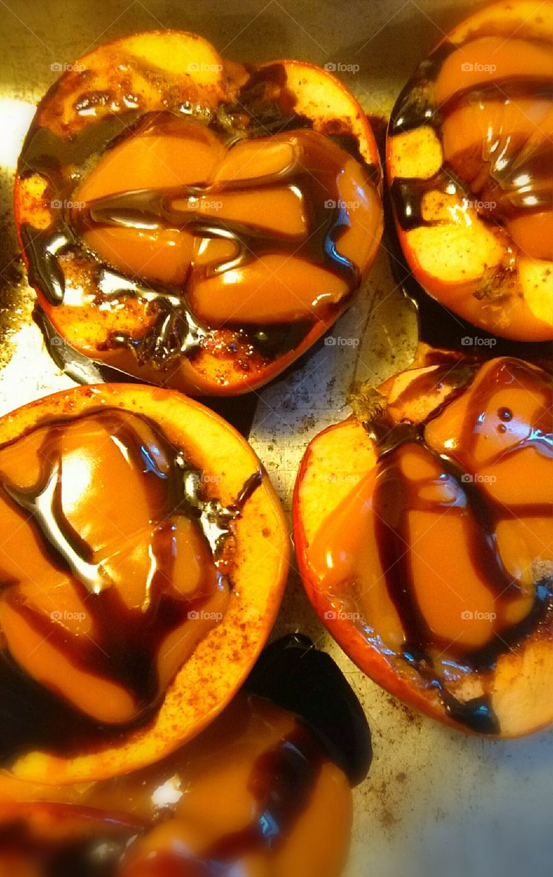 baked apples with caramel
