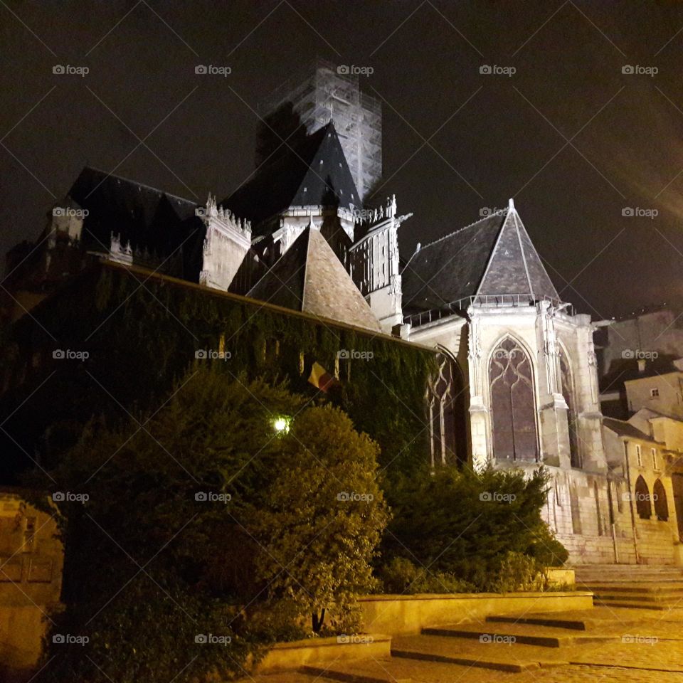 Scary illumination at Paris