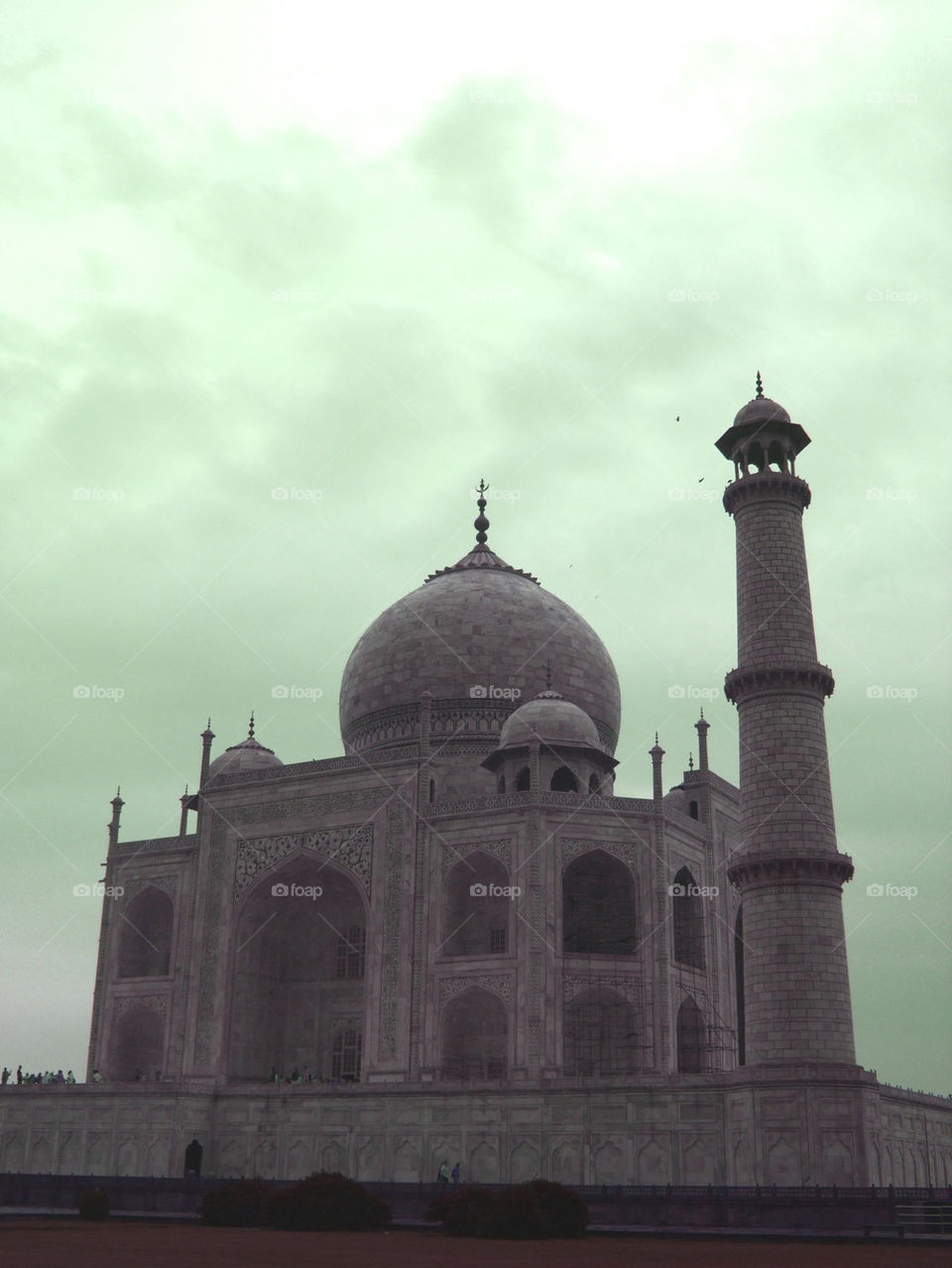 stormy morning at the taj