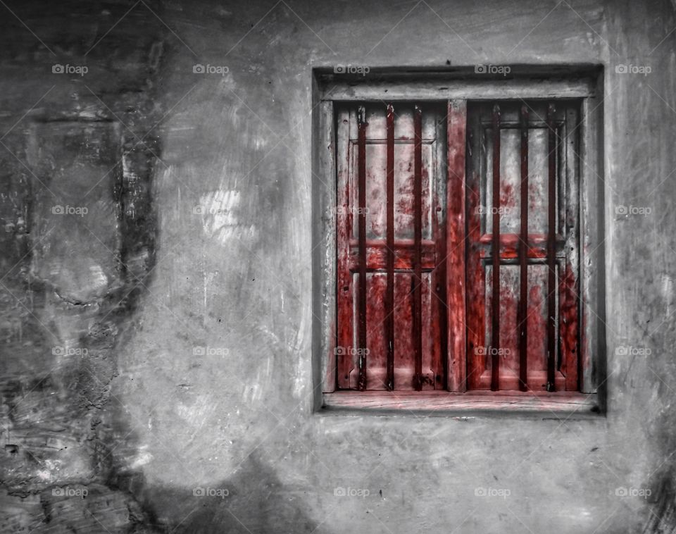 Rustic and metallic window