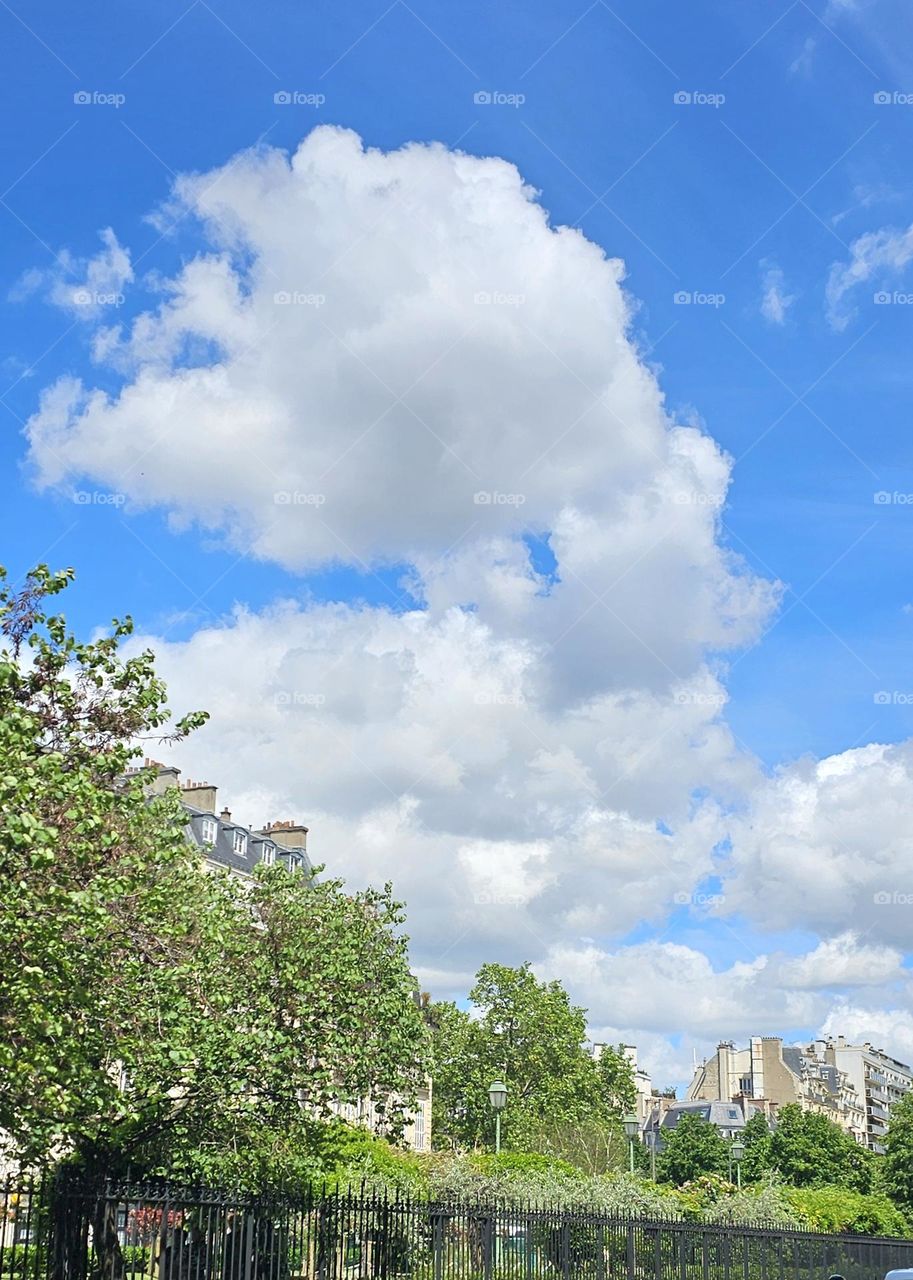 nuages à Paris
