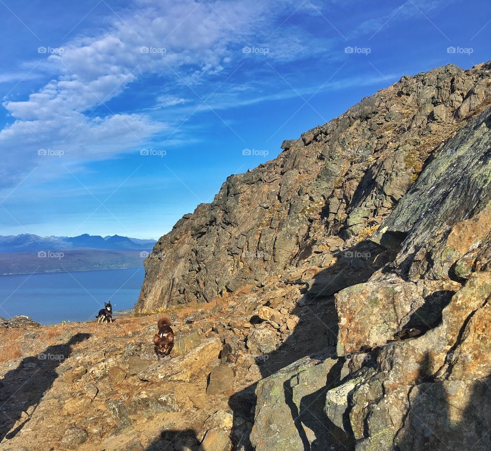 Hiking up Rånkeipen in north Norway 