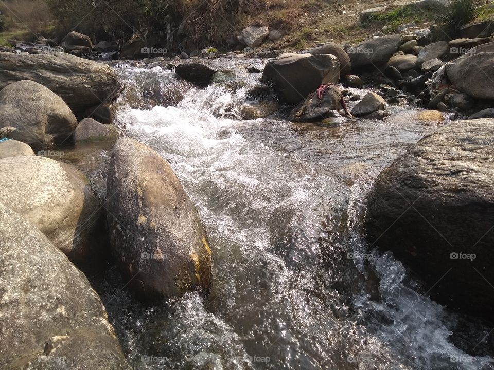 Close up Stony River