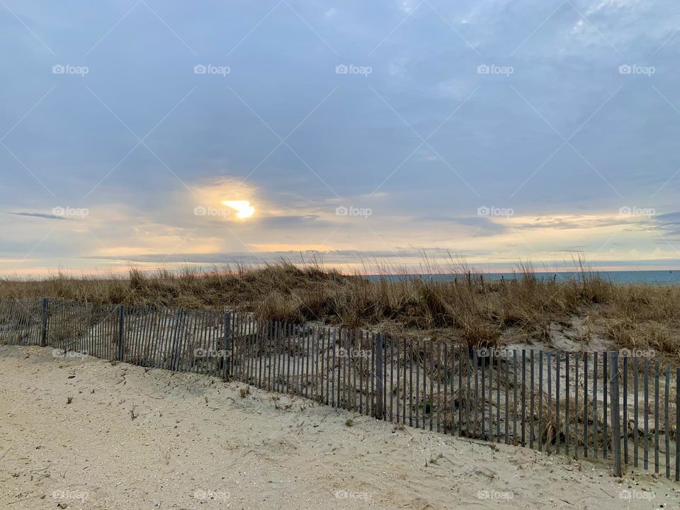 A photo showing the Glory of God. The sun looks like a dove 🕊. God is in everything. He reigns supreme.