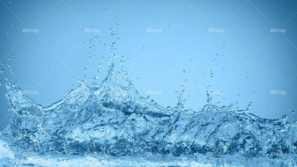 water ... splashes