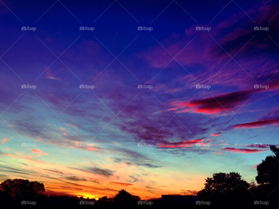 🌄🇺🇸 An extremely beautiful dawn in Bragança Paulista, interior of Brazil. Cheer the nature! / 🇧🇷 Um amanhecer extremamente bonito em Bragança Paulista, interior do Brasil. Viva a natureza!