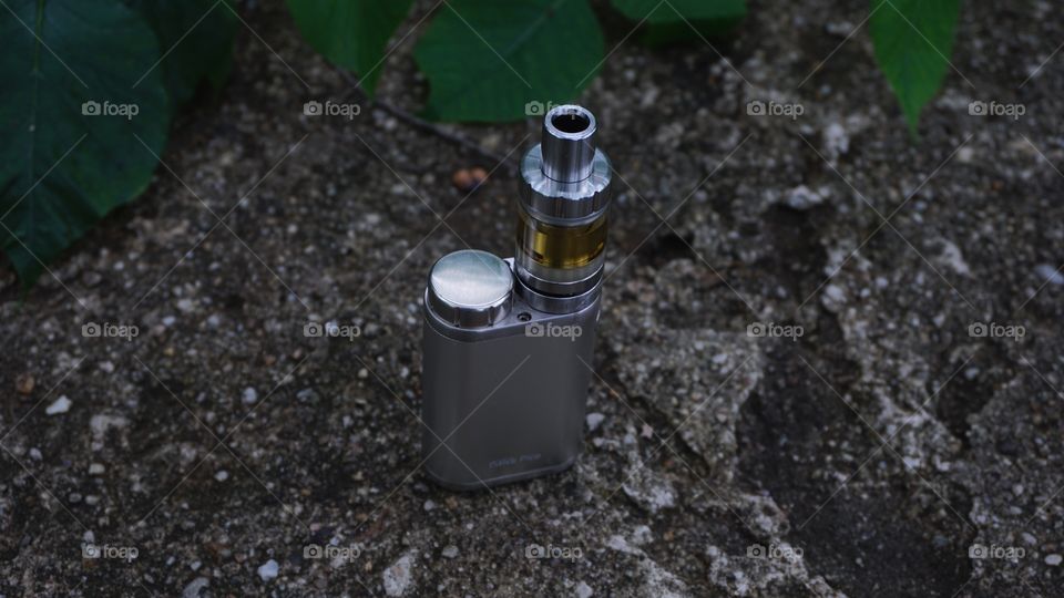 iStick Pico out in nature. 