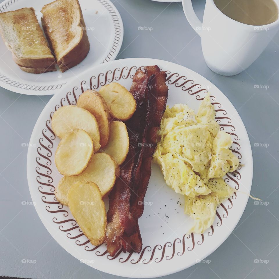 Supporting a local business. A hot and well seasoned meal is a great way to start a day! 