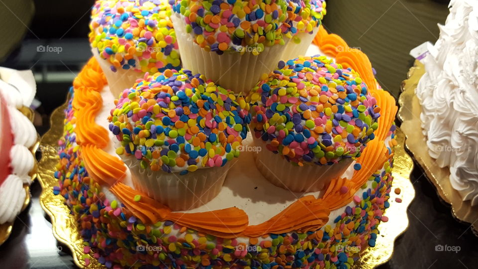 cupcake cake