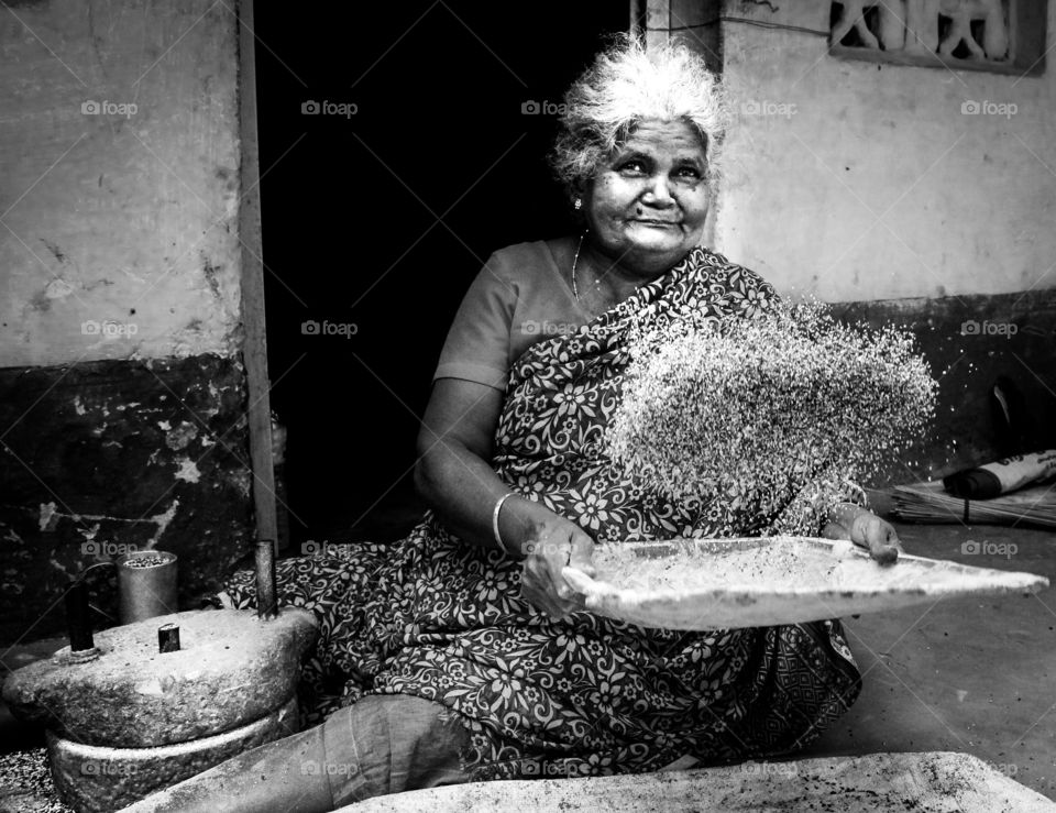 Filtering stone and skin of dal #Organic #ulundhupodaithal