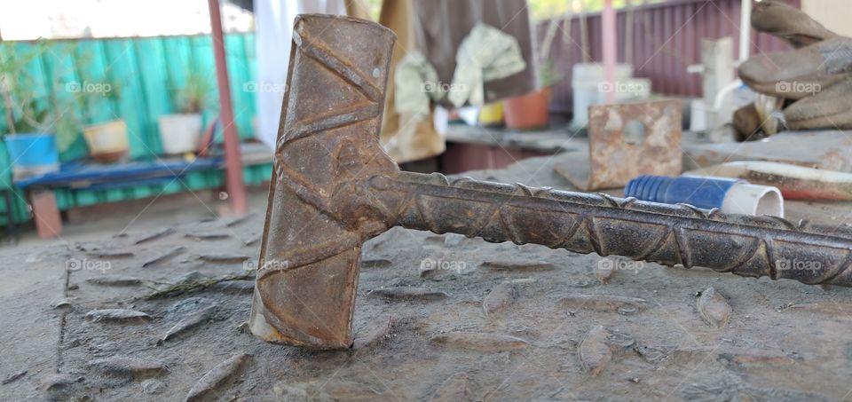 martillo rústico de cabilla inventos caseros herramientas construcción ferretería soldadura creatividad