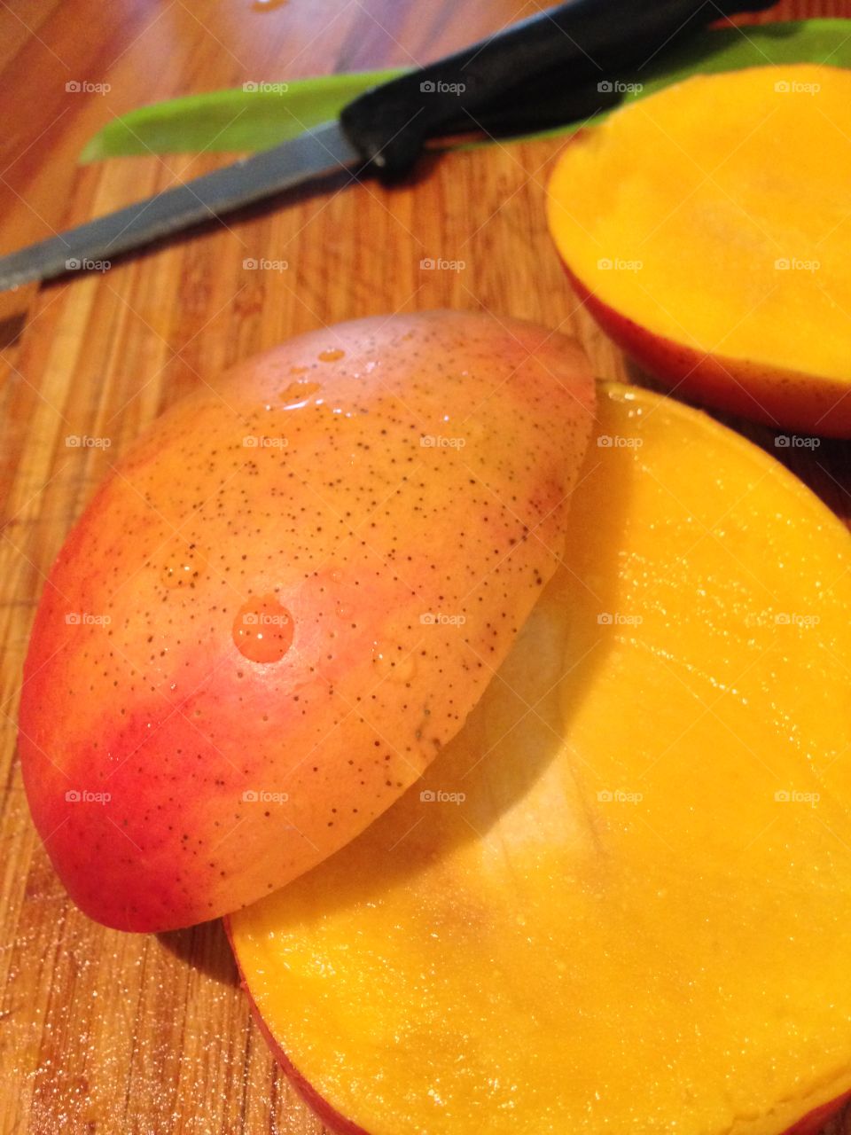 Juicy Mango 

Published by:
HappyBrownMonkey 
