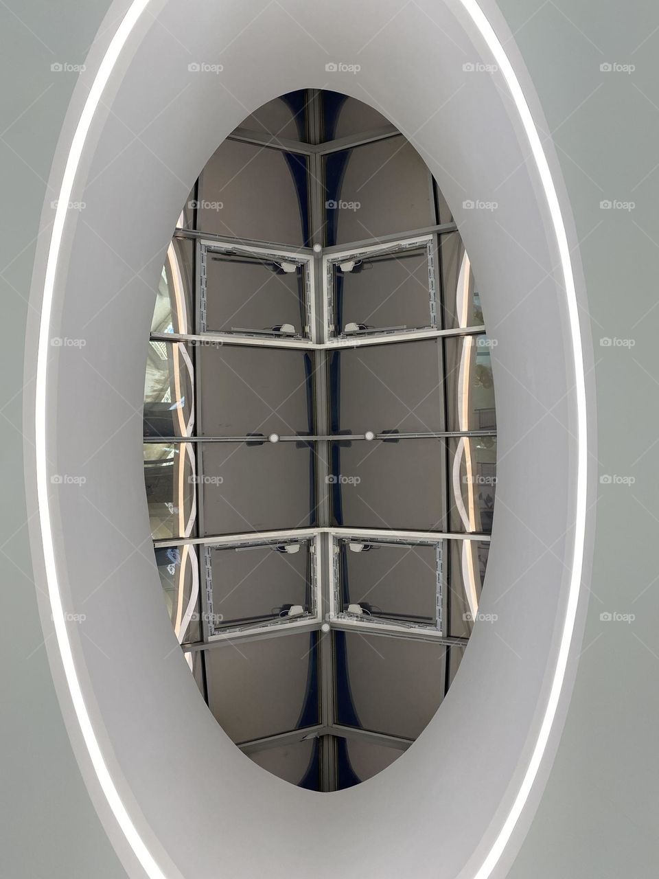 Roof of shopping centre in Kiew 