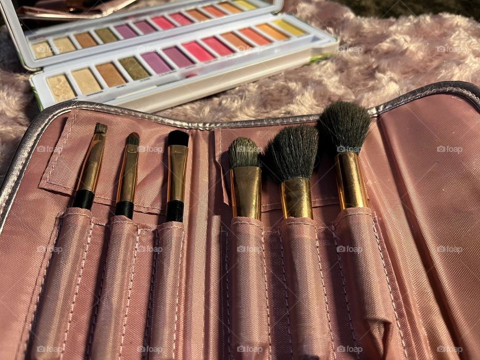 Colorful eyeshadows- a brushes kit