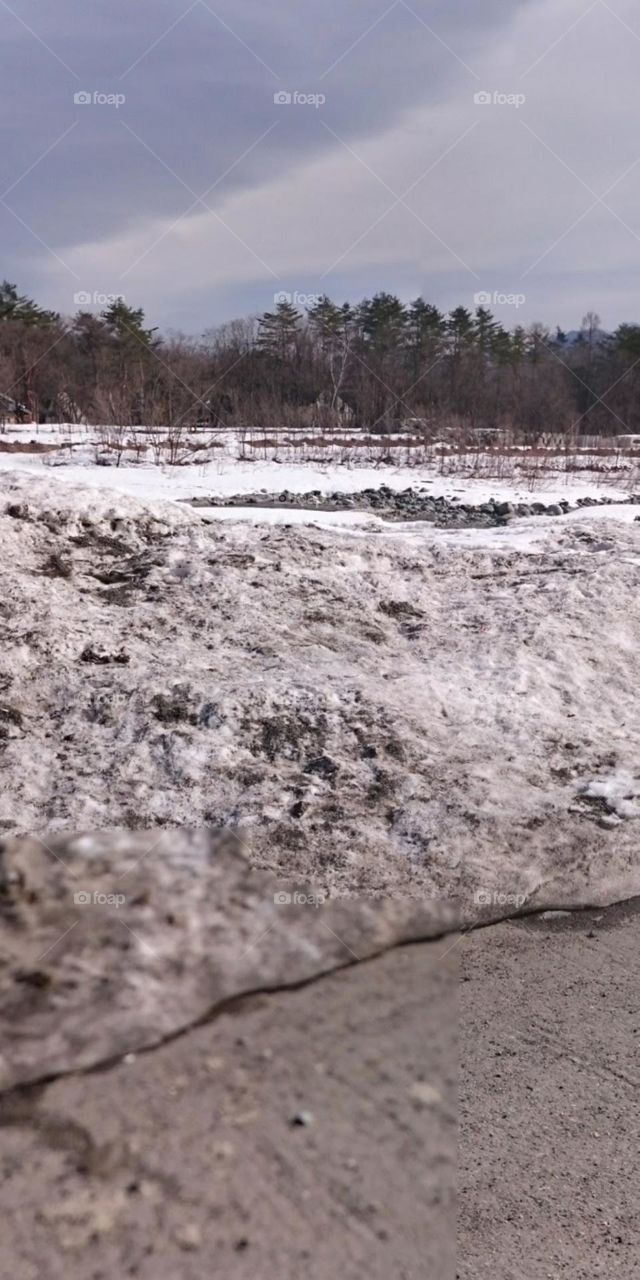 Bầu trời chia đôi.