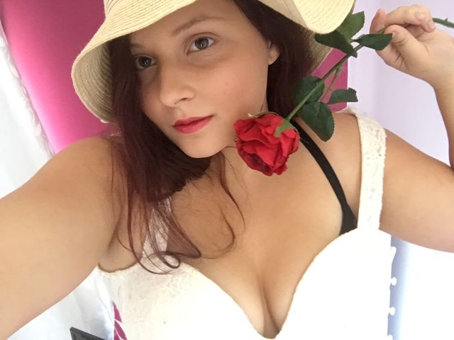 Valentines Inspired Pose