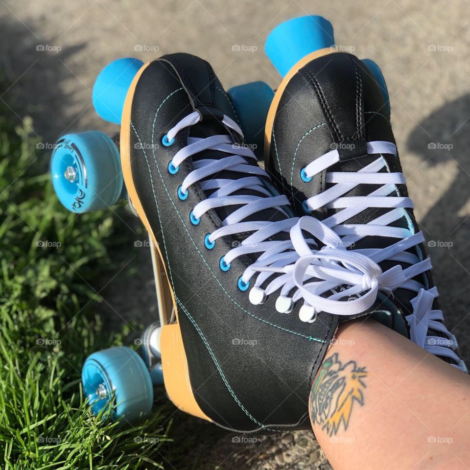 What does one do when my 40 year old self,  has a 20 year old soul screaming to get out??? BUY SUPER SEXY ROLLER SKATES AND TRY NOT TO INJURE THYSELF LOL!