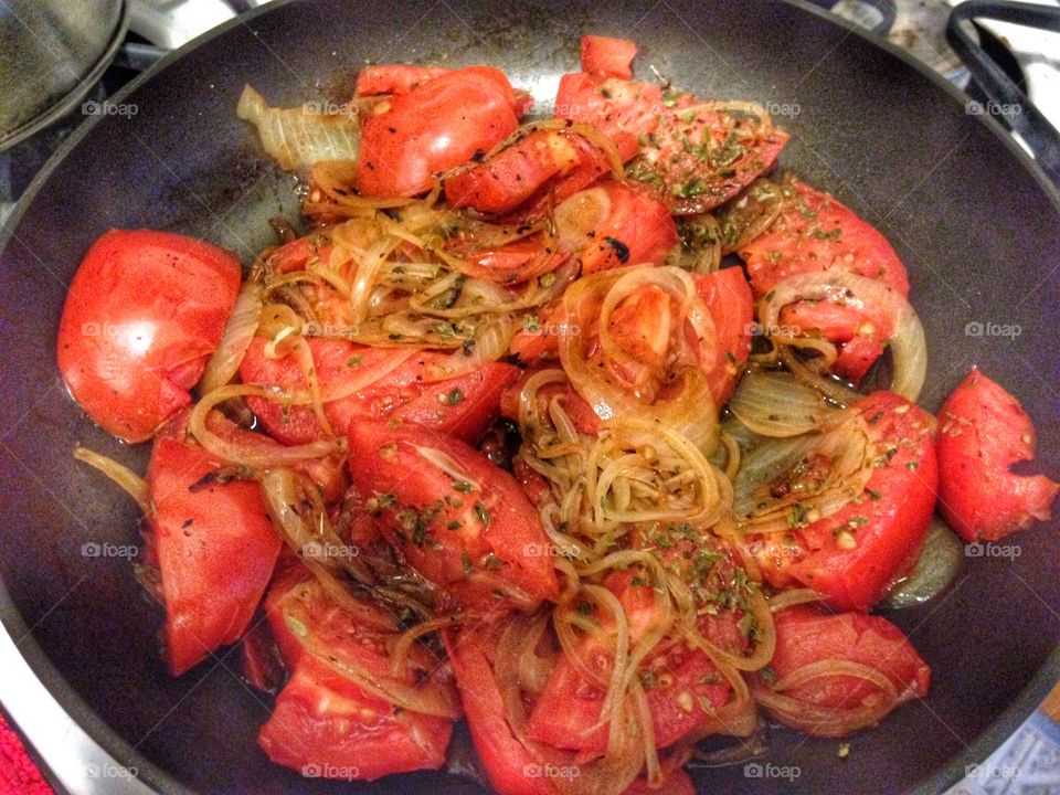 Tomatoes and onions. Healthy meal