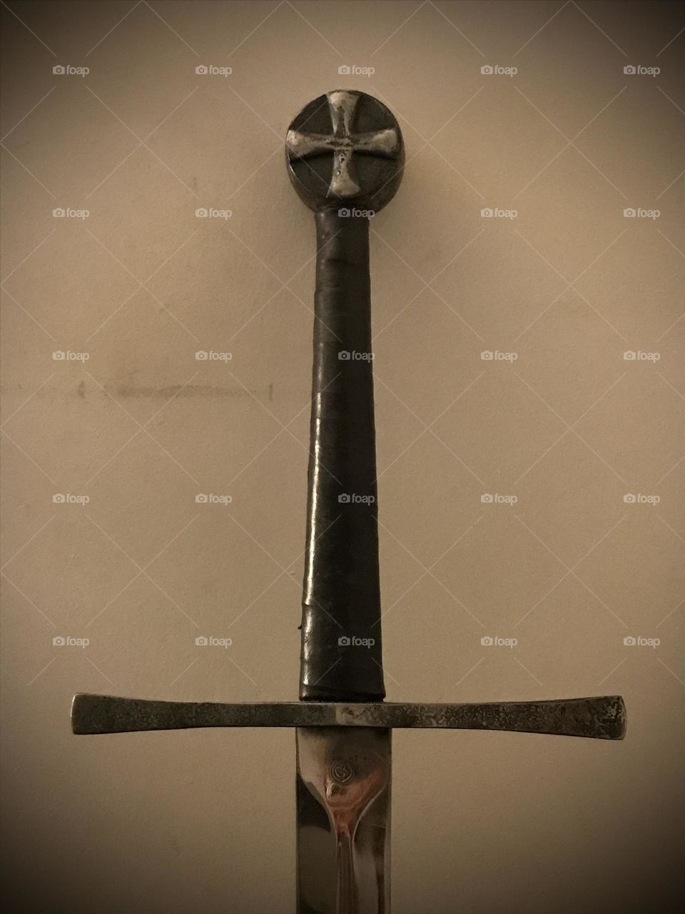 A Crusader longsword. It definitely is a superb battlefield blade to employ for martial arts training and workouts.