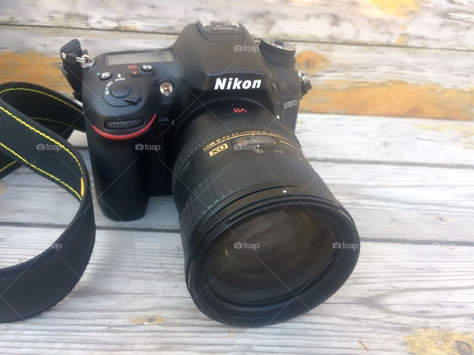 Nikon 7200
