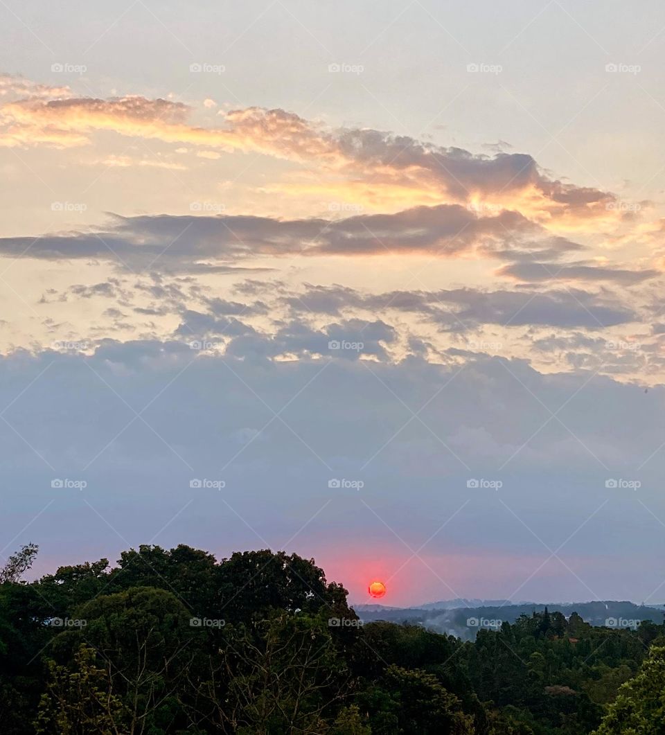 🌇🇺🇸 An extremely beautiful sunset in Jundiaí, interior of Brazil. Cheer the nature! / 🇧🇷 Um entardecer extremamente bonito em Jundiaí, interior do Brasil. Viva a natureza! 