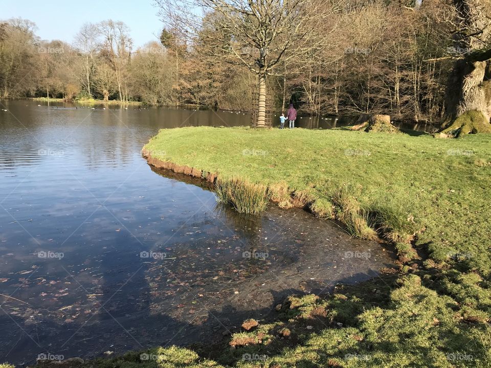 A lake to enjoy even in winter, the added attraction glorious Devon sunshine.