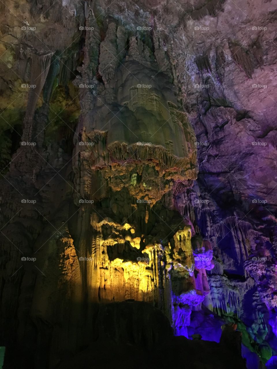 Karst caves in Guilin,The most famous of the two caves is Reed Flute Cave and Silver Cave.