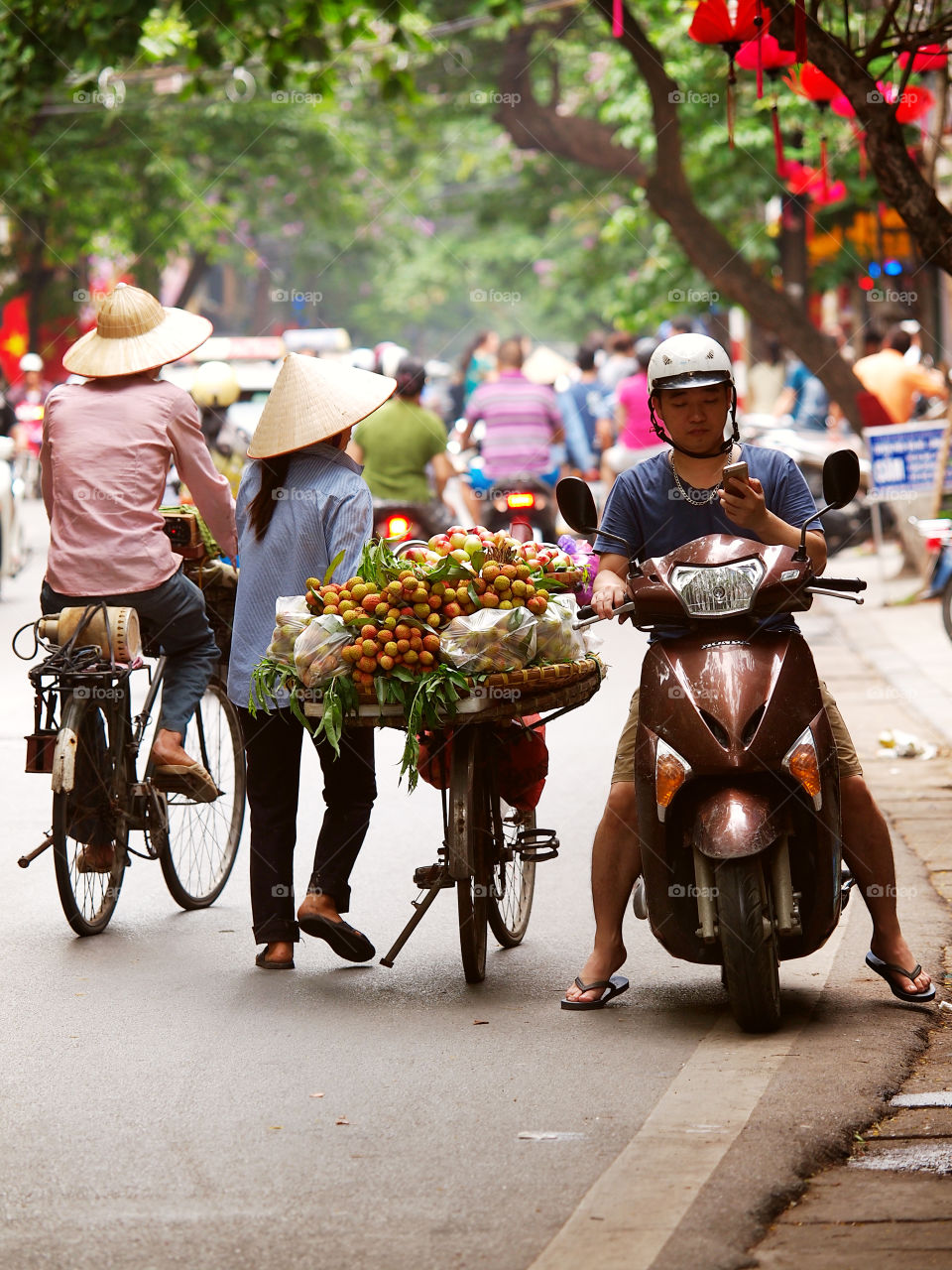 The street vendors in Hanoi. Vietnam