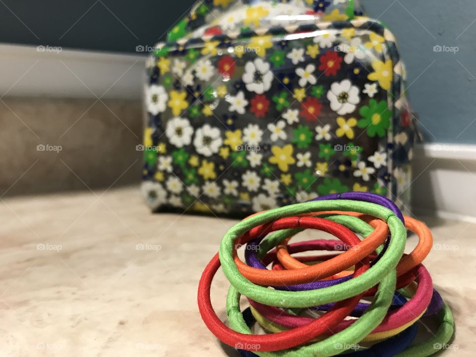 Hair bands with focus on the elastic bands