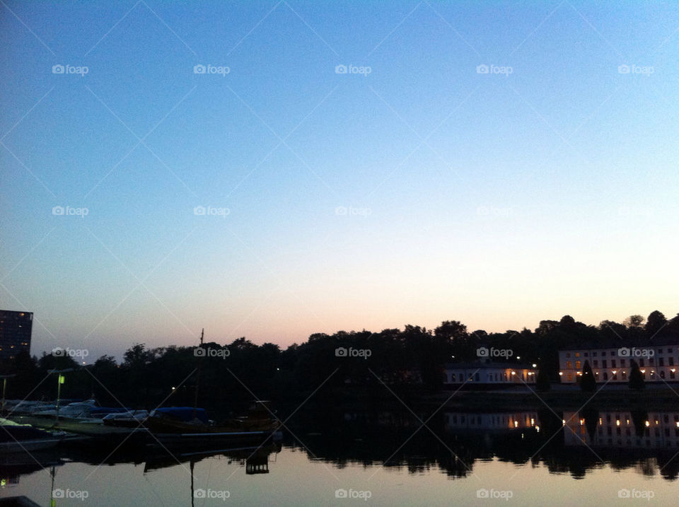 JUNI VID KARLBERGSSJÖN