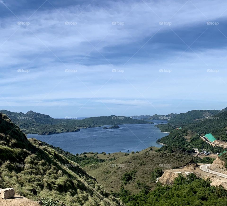 Labuan Bajo Indonesia, for those who like to travel Labuan Bajo can be one of your destinations, there are many choices of tourist objects there.
