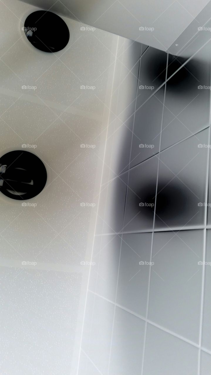 Light . Licht in schwarz 