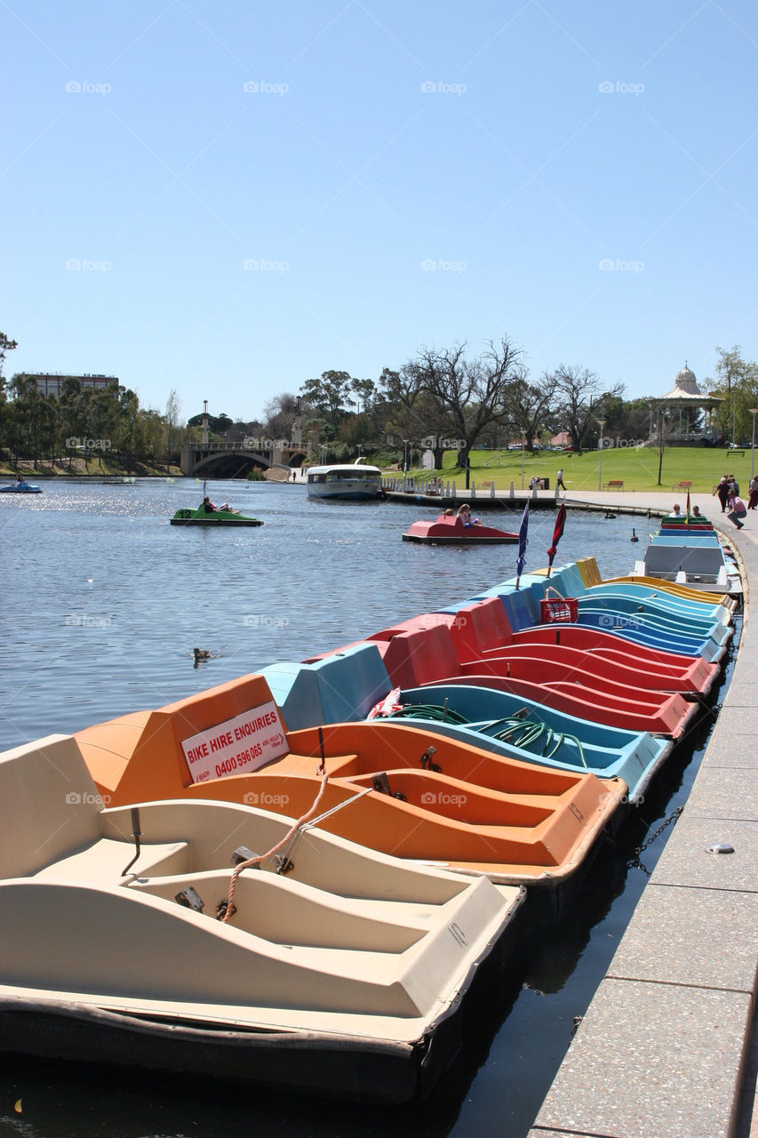 boats river bridge adelaide by kshapley