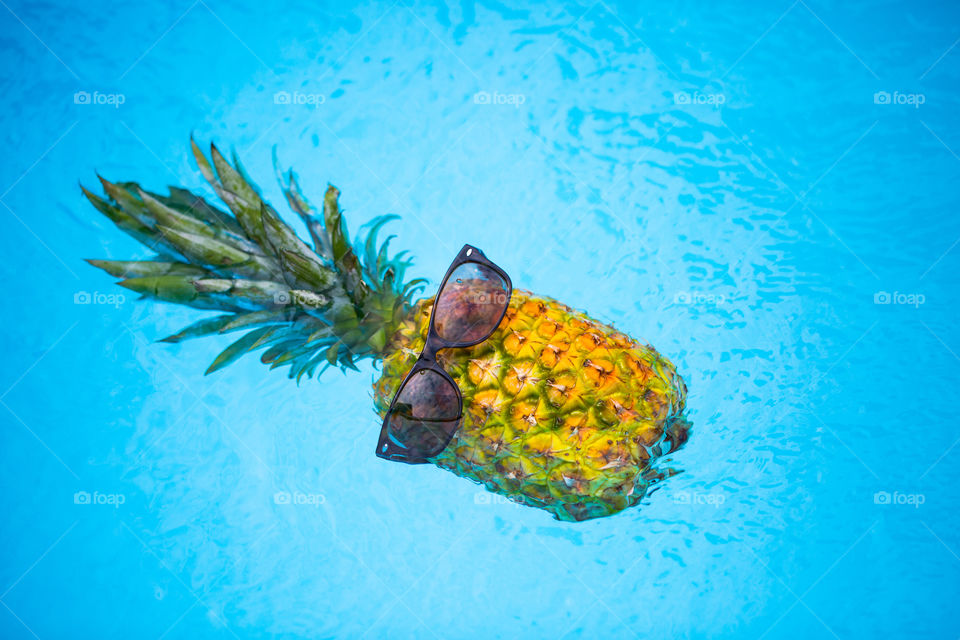 Pineapple, sunglasses, Pool, background