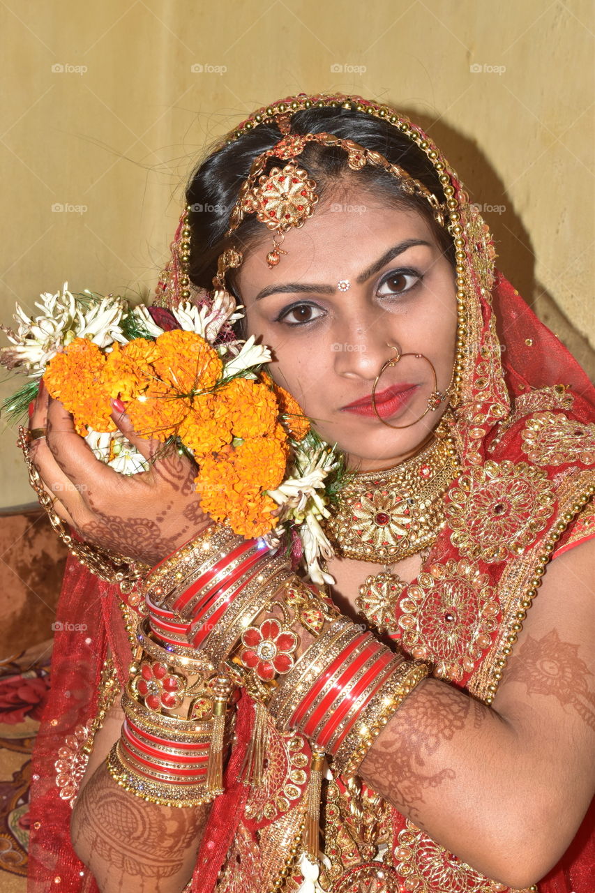 dulhan pic ( दुल्हन पिक)
cameraman Mukesh kumar
cemaraman Mukesh kumar