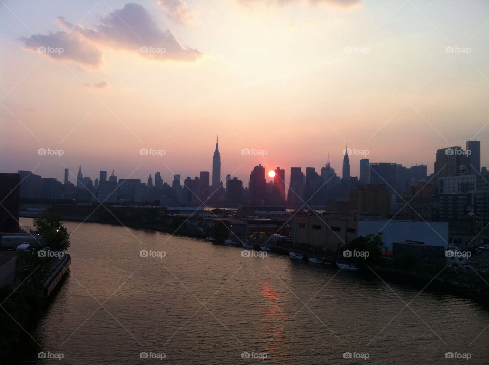 sunset skyline new york brooklyn by Sarah_Thomo