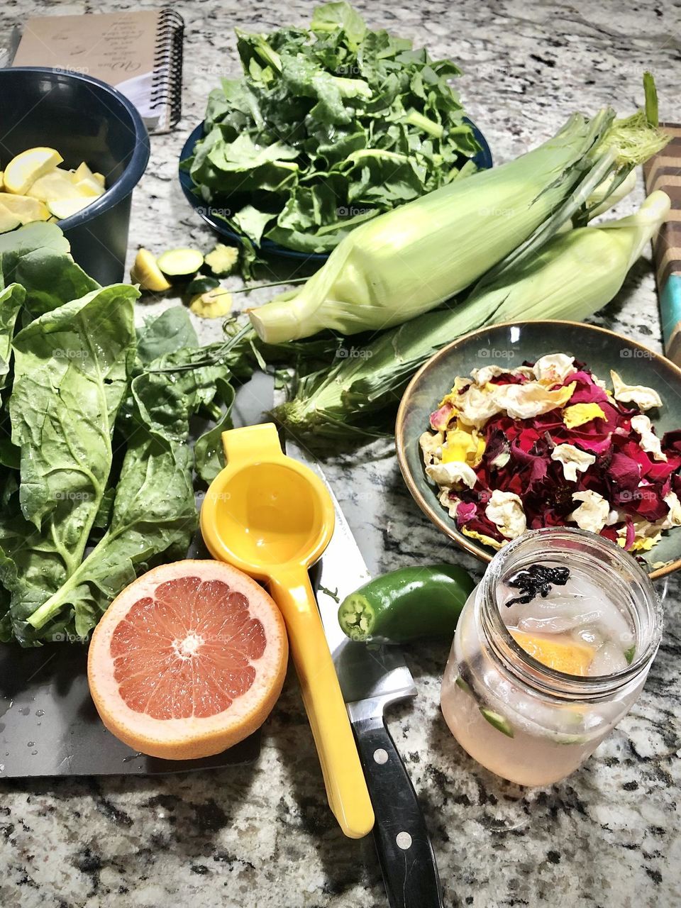 A fresh floral grapefruit cocktail straight from the garden. How refreshing and summery!