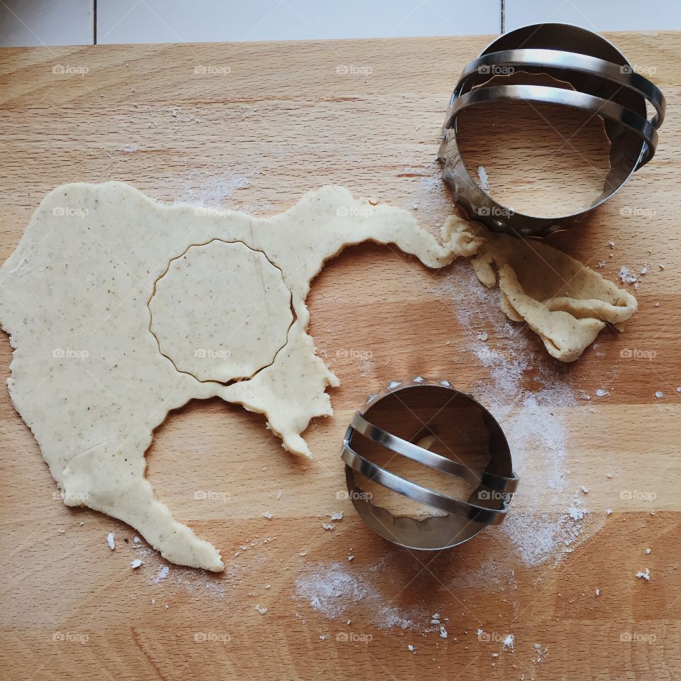 Preparing shortbreads 