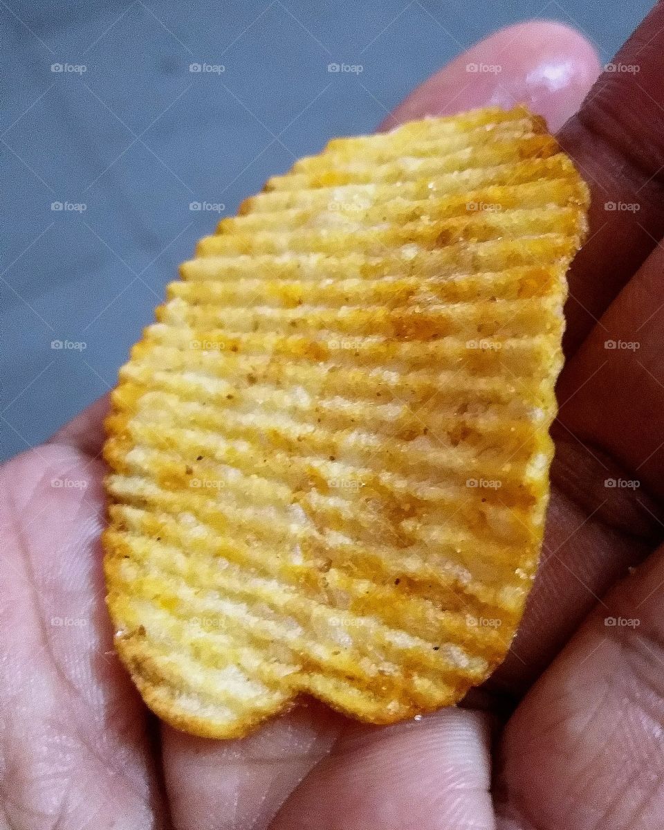 potato wafer piece