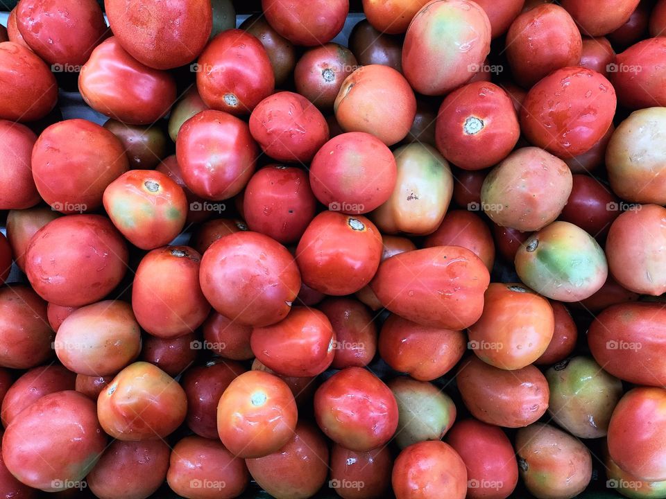 Fresh tomatoes can be used as juice