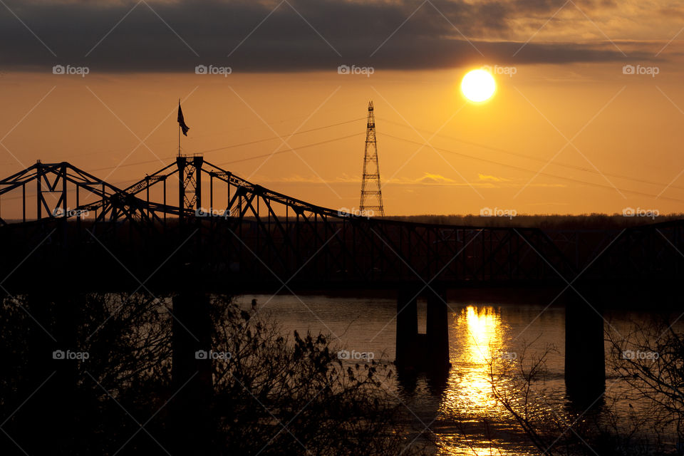 Sun sets on the Mississippi River