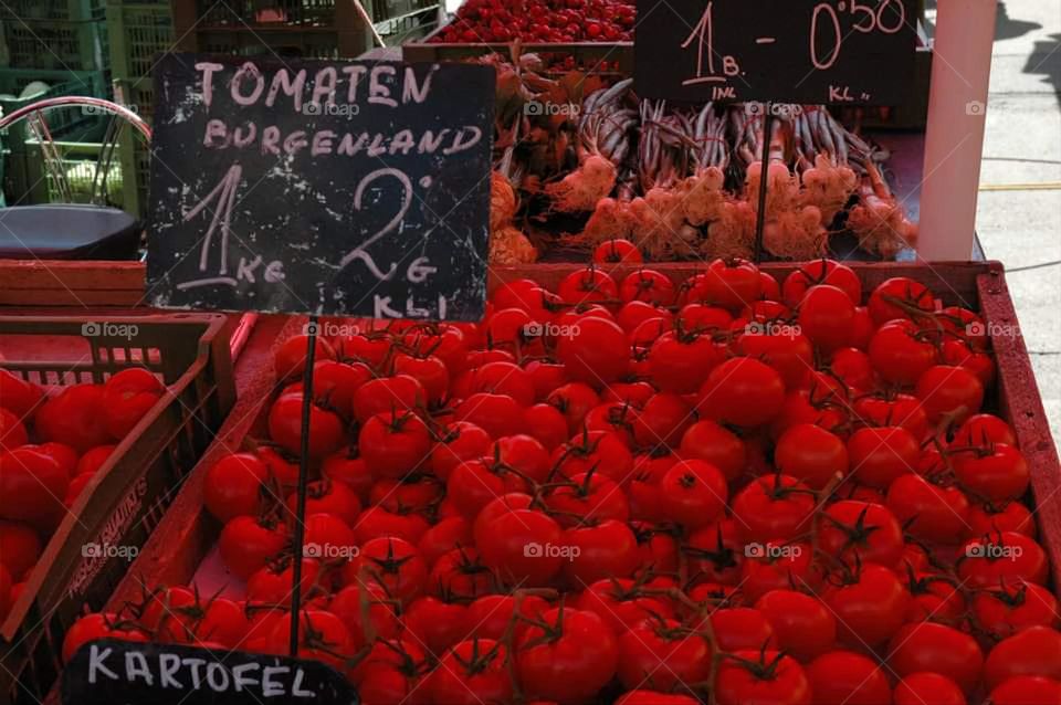 Naschmarkt market from Vienne