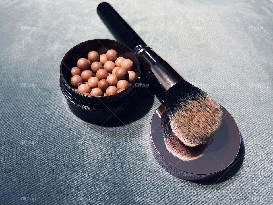 Circles and circles makeup 