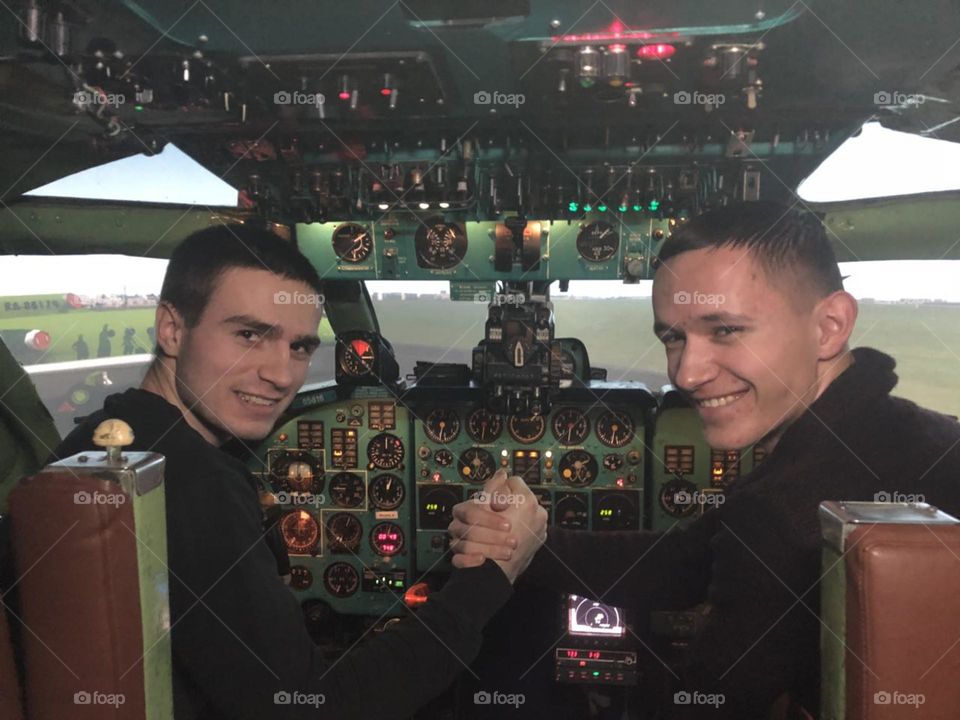A romantic date at pilot training
