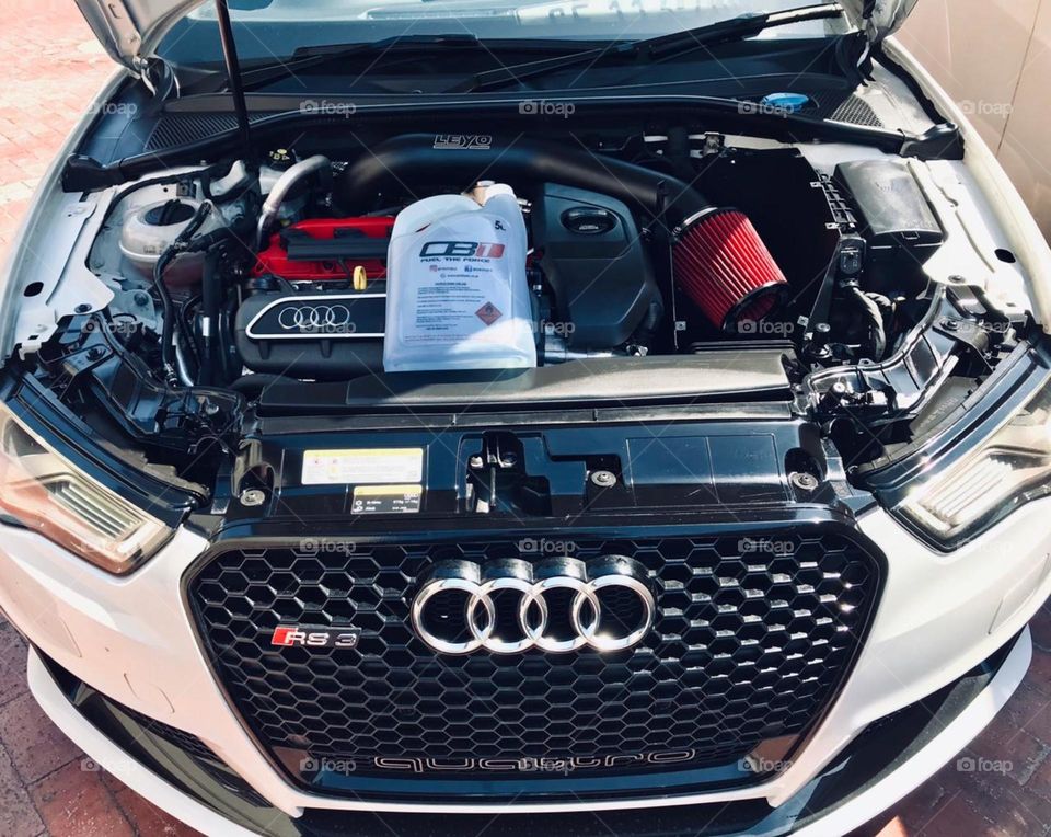 Audi RS3 8V engine bay all nice and clean