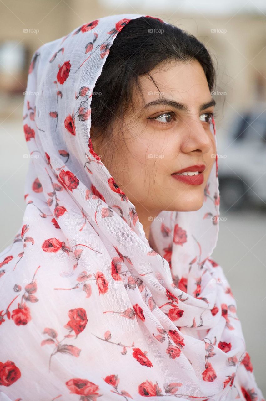 Middle East girls are known for their stunning beauty and unique features. They often have gorgeous dark hair, captivating eyes, and beautiful olive or tanned skin.